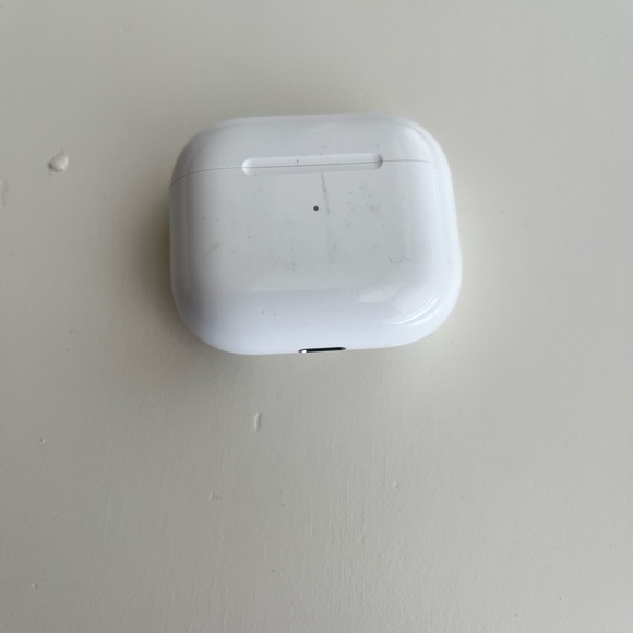 Apple Air Pods gen 3 - Picture 3 of 4